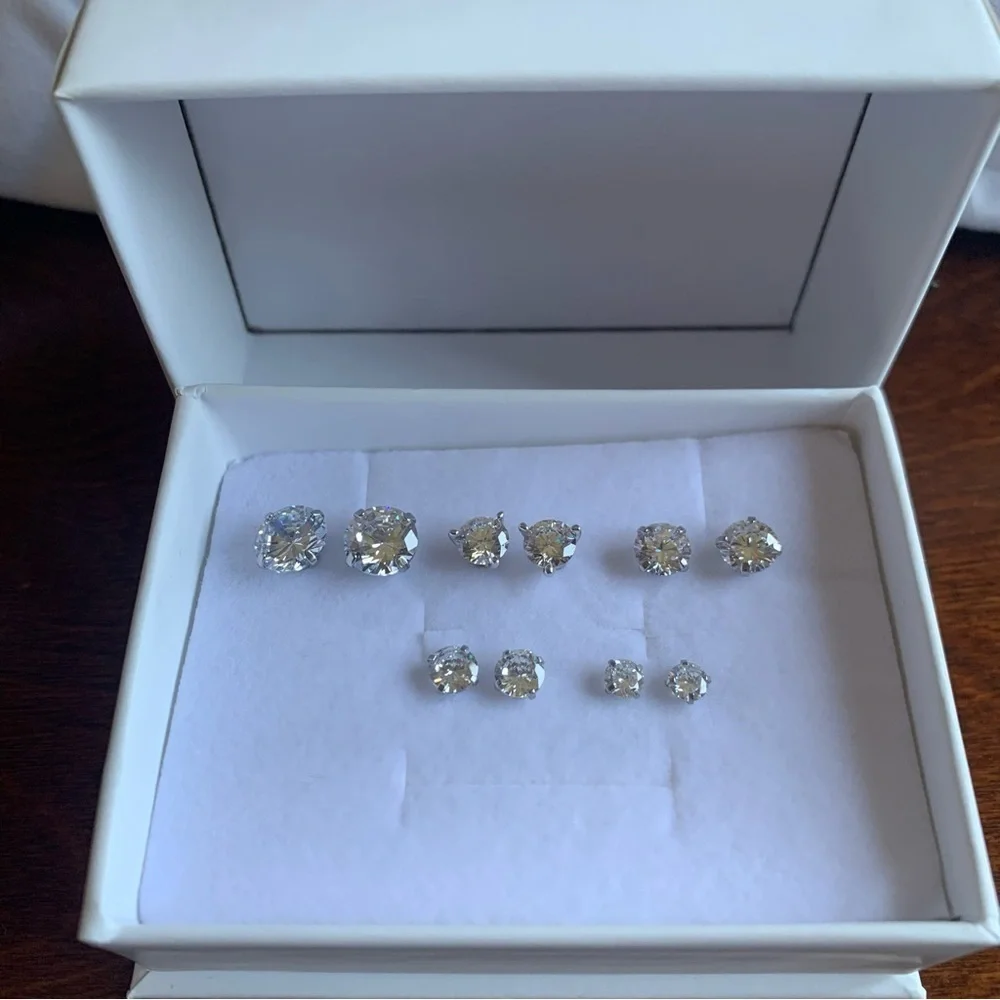Set of 5 Silver Cubic Zirconia Circle Stud Earrings in different sizes. - Picture 3 of 3